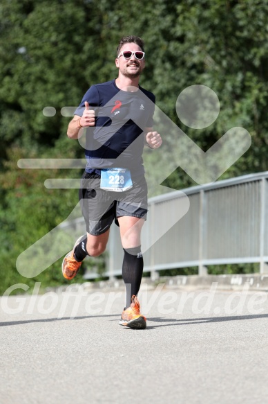 Hofmühl Volksfest-Halbmarathon Gloffer Werd