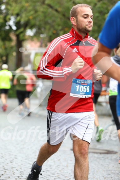 Hofmühlvolksfest-Halbmarathon Gloffer Werd