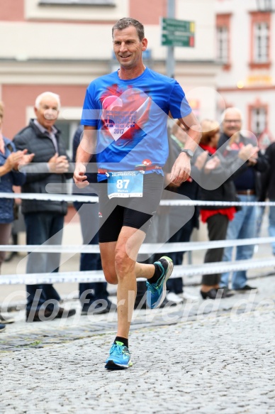 Hofmühlvolksfest-Halbmarathon Gloffer Werd