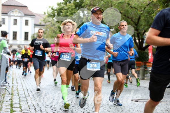 Hofmühlvolksfest-Halbmarathon Gloffer Werd