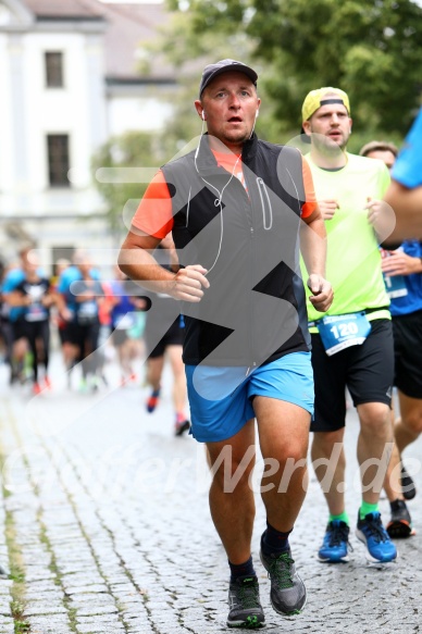 Hofmühlvolksfest-Halbmarathon Gloffer Werd