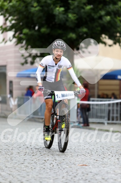 Hofmühlvolksfest-Halbmarathon Gloffer Werd