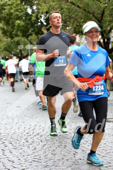 Hofmühlvolksfest-Halbmarathon Gloffer Werd