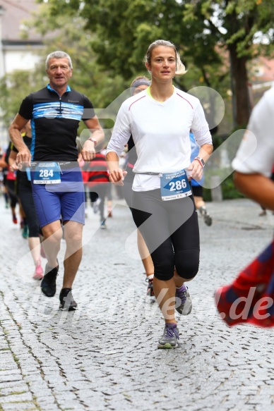 Hofmühlvolksfest-Halbmarathon Gloffer Werd