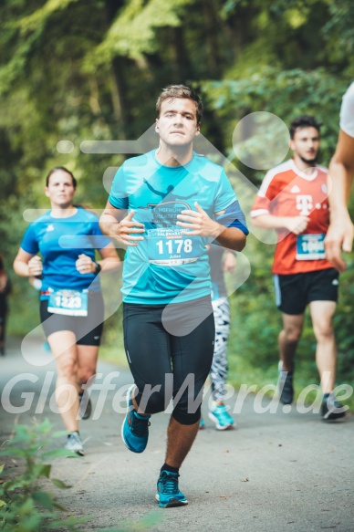 Hofmühlvolksfest-Halbmarathon Gloffer Werd