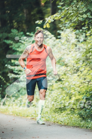 Hofmühlvolksfest-Halbmarathon Gloffer Werd