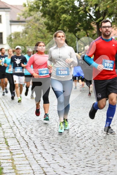 Hofmühlvolksfest-Halbmarathon Gloffer Werd