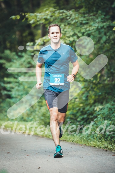 Hofmühlvolksfest-Halbmarathon Gloffer Werd