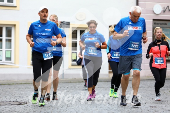 Hofmühlvolksfest-Halbmarathon Gloffer Werd