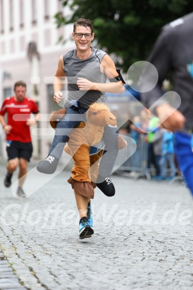 Hofmühlvolksfest-Halbmarathon Gloffer Werd