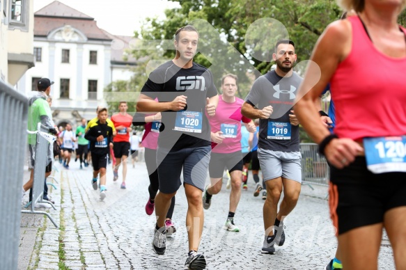 Hofmühlvolksfest-Halbmarathon Gloffer Werd