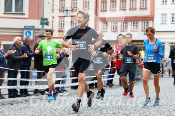 Hofmühlvolksfest-Halbmarathon Gloffer Werd