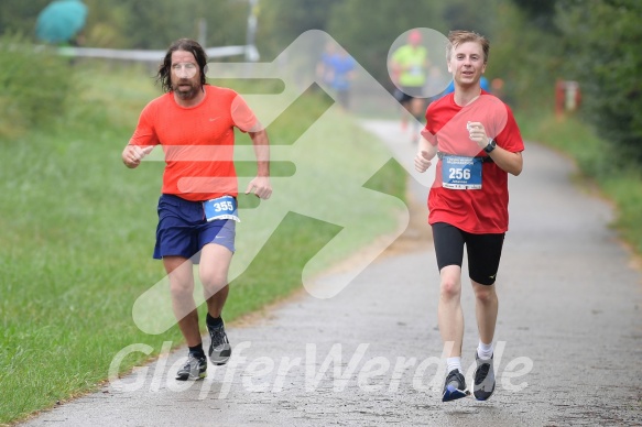 Hofmühlvolksfest-Halbmarathon Gloffer Werd