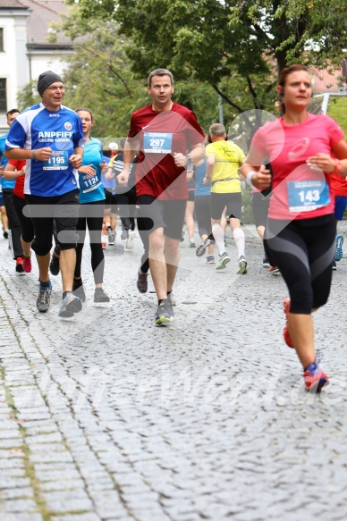 Hofmühlvolksfest-Halbmarathon Gloffer Werd