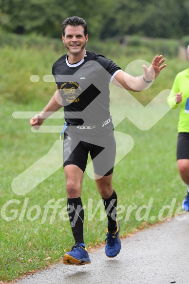 Hofmühlvolksfest-Halbmarathon Gloffer Werd