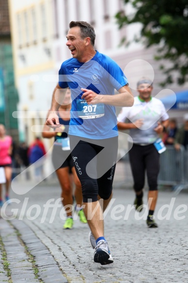 Hofmühlvolksfest-Halbmarathon Gloffer Werd