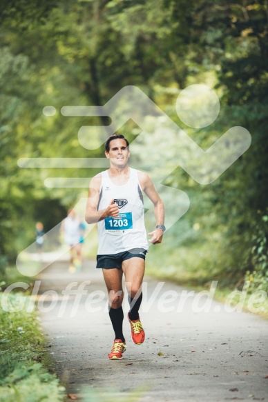 Hofmühlvolksfest-Halbmarathon Gloffer Werd