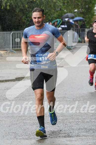 Hofmühlvolksfest-Halbmarathon Gloffer Werd