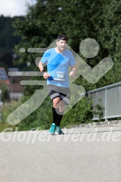 Hofmühl Volksfest-Halbmarathon Gloffer Werd