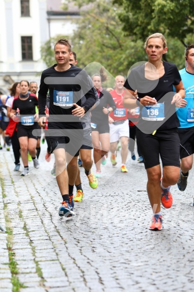 Hofmühlvolksfest-Halbmarathon Gloffer Werd