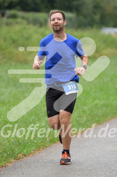 Hofmühlvolksfest-Halbmarathon Gloffer Werd