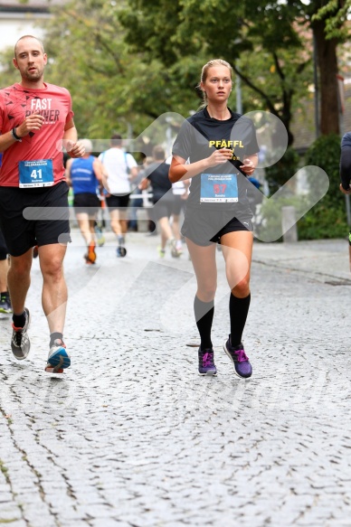 Hofmühlvolksfest-Halbmarathon Gloffer Werd