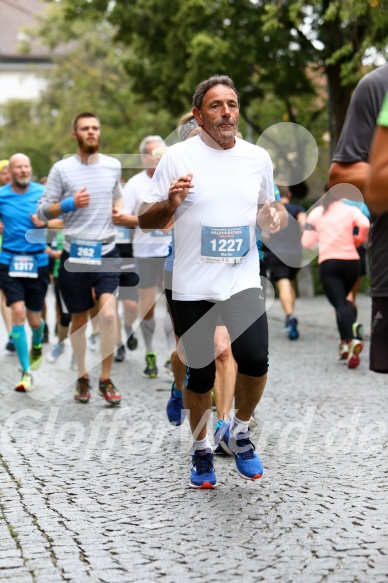 Hofmühlvolksfest-Halbmarathon Gloffer Werd