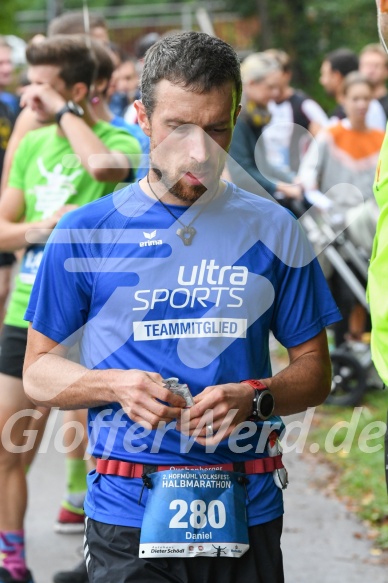 Hofmühlvolksfest-Halbmarathon Gloffer Werd