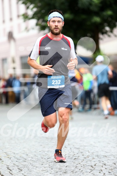 Hofmühlvolksfest-Halbmarathon Gloffer Werd