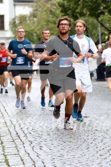 Hofmühlvolksfest-Halbmarathon Gloffer Werd