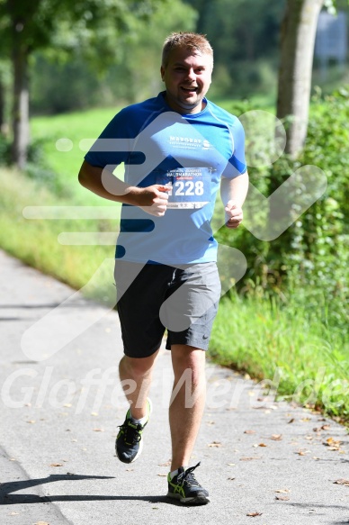 Hofmühl Volksfest-Halbmarathon Gloffer Werd