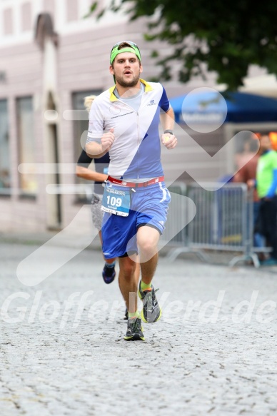 Hofmühlvolksfest-Halbmarathon Gloffer Werd