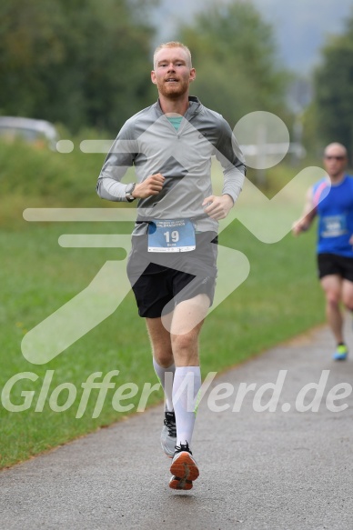 Hofmühlvolksfest-Halbmarathon Gloffer Werd