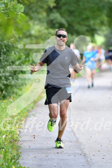 Hofmühl Volksfest-Halbmarathon Gloffer Werd