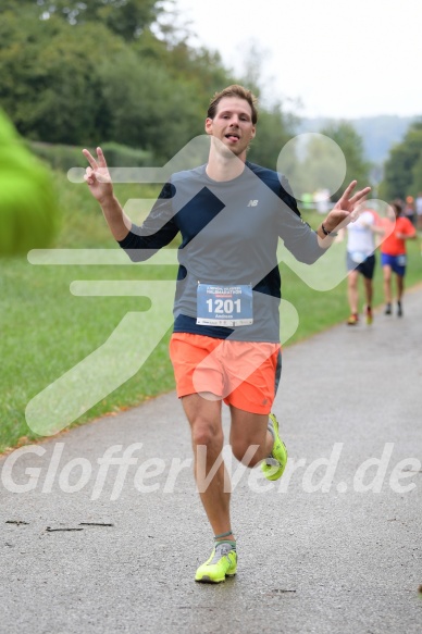 Hofmühlvolksfest-Halbmarathon Gloffer Werd