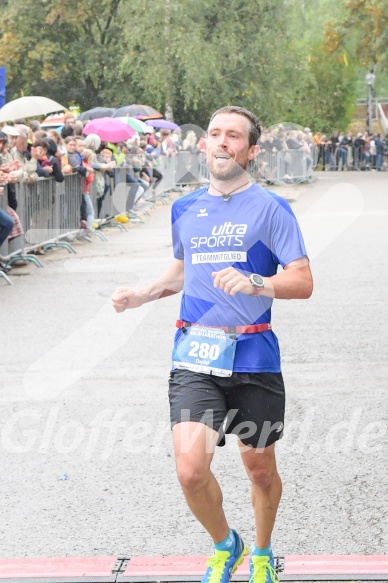 Hofmühlvolksfest-Halbmarathon Gloffer Werd