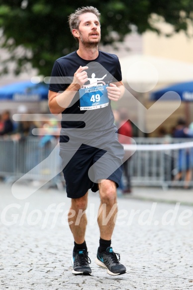 Hofmühlvolksfest-Halbmarathon Gloffer Werd