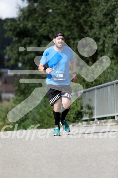 Hofmühl Volksfest-Halbmarathon Gloffer Werd