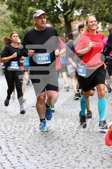 Hofmühlvolksfest-Halbmarathon Gloffer Werd