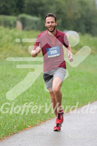 Hofmühlvolksfest-Halbmarathon Gloffer Werd