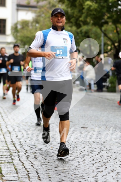 Hofmühlvolksfest-Halbmarathon Gloffer Werd