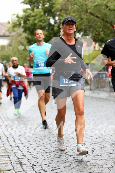 Hofmühlvolksfest-Halbmarathon Gloffer Werd