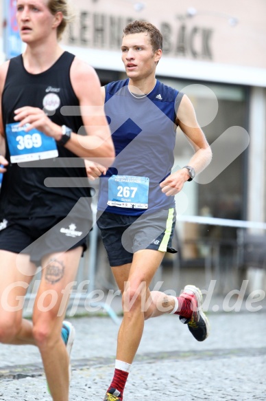 Hofmühlvolksfest-Halbmarathon Gloffer Werd