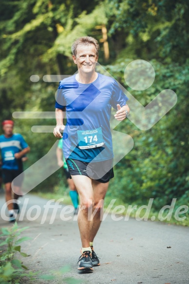 Hofmühlvolksfest-Halbmarathon Gloffer Werd