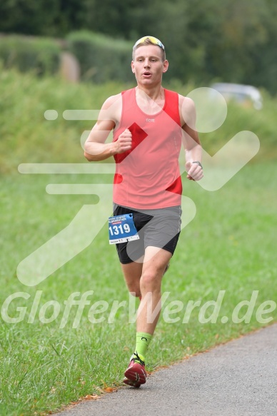 Hofmühlvolksfest-Halbmarathon Gloffer Werd