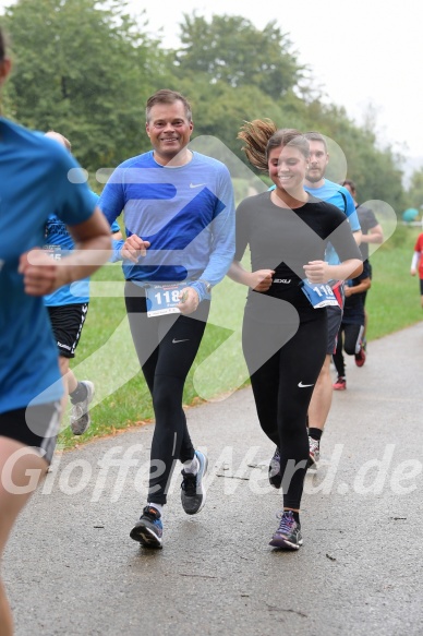 Hofmühlvolksfest-Halbmarathon Gloffer Werd