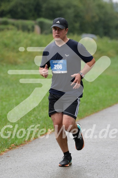 Hofmühlvolksfest-Halbmarathon Gloffer Werd