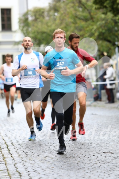 Hofmühlvolksfest-Halbmarathon Gloffer Werd