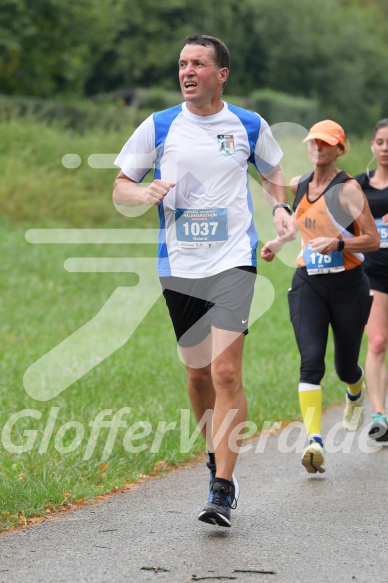 Hofmühlvolksfest-Halbmarathon Gloffer Werd