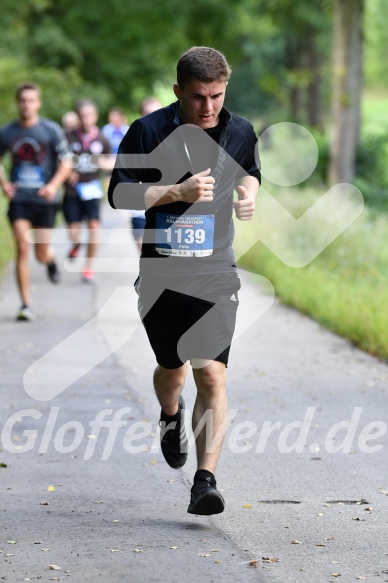 Hofmühl Volksfest-Halbmarathon Gloffer Werd